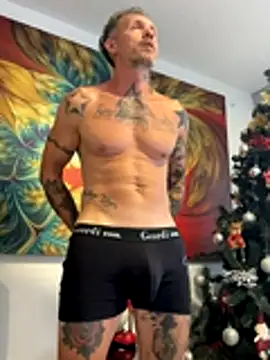 Snapshot of MagicLex1 chatting on 11-14-25, 07:56 MagicLex1 online show from 11-14-25, 07:56