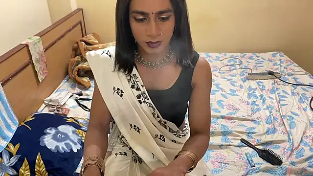 LuvLayla online show from 02-18-26, 08:05