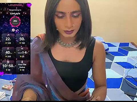 Snapshot of LuvLayla chatting on 04-26-26, 09:01 LuvLayla online show from 04-26-26, 09:01