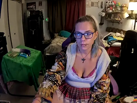 R4inbowK1tty online show from 10-09-25, 03:26