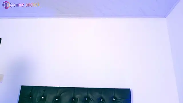  leda swan  online show from 02-26-26, 01:10