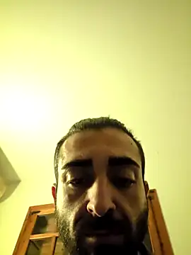 Snapshot of Su-Dar69 chatting on 11-02-25, 03:42 Su-Dar69 online show from 11-02-25, 03:42