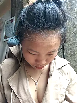 liu-liusexy online show from 05-10-26, 01:22