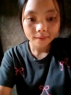 Snapshot of omiu-baby chatting on 09-18-25, 06:26 omiu-baby online show from 09-18-25, 06:26