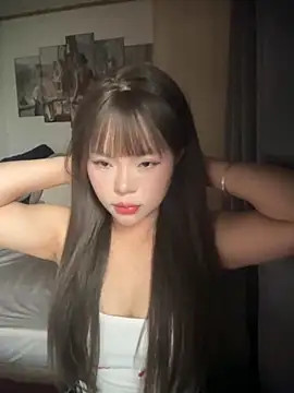 Snapshot of SarahBeii chatting on 10-14-25, 02:56 SarahBeii online show from 10-14-25, 02:56