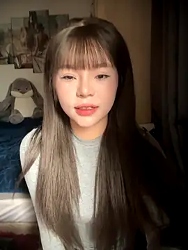 Snapshot of SarahBeii chatting on 11-15-25, 03:15 SarahBeii online show from 11-15-25, 03:15