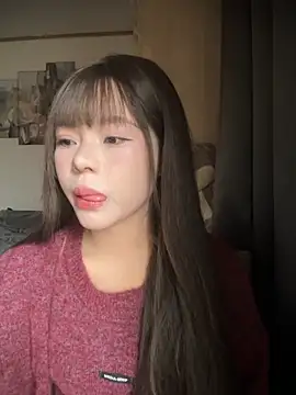 Snapshot of SarahBeii chatting on 12-03-25, 03:36 SarahBeii online show from 12-03-25, 03:36