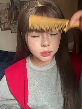 Snapshot of SarahBeii chatting on 12-21-25, 03:24 SarahBeii online show from 12-21-25, 03:24