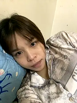 Snapshot of linh__cute chatting on 09-19-25, 12:56 linh cute online show from 09-19-25, 12:56