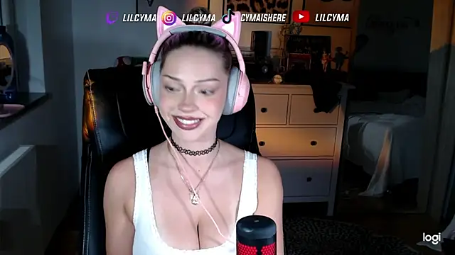 Snapshot of cymaishere chatting on 09-30-25, 05:18 cymaishere online show from 09-30-25, 05:18