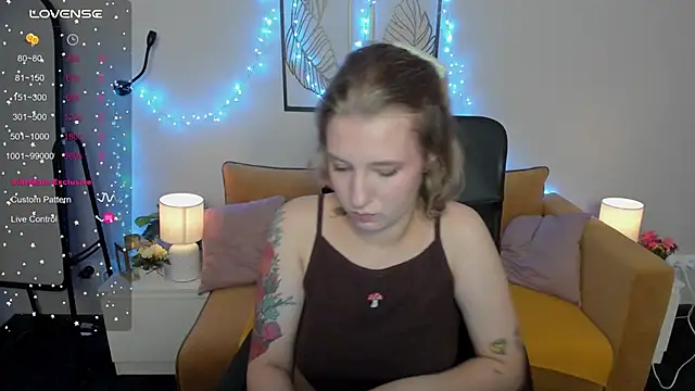 Hailey Foxy online show from 09-22-25, 09:00