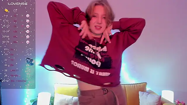 Hailey Foxy online show from 10-08-25, 08:56