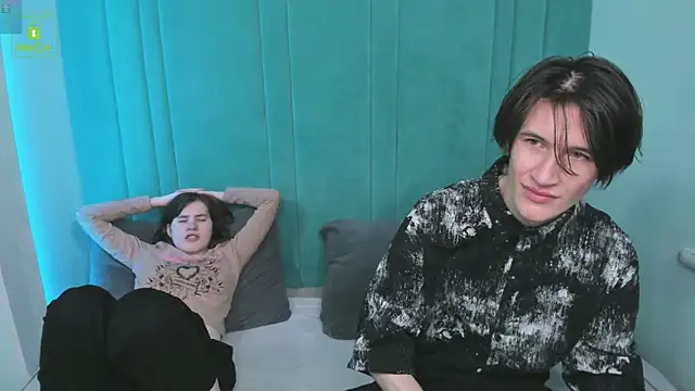 ViviaraNGendy online show from 10-12-25, 10:47