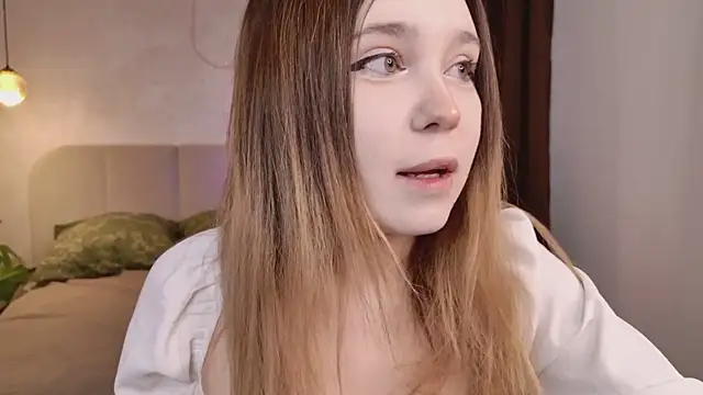 Lina Glow online show from 01-17-26, 06:40