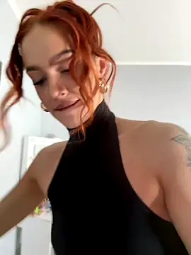 Snapshot of LittleFox___ chatting on 10-08-25, 06:22 LittleFox online show from 10-08-25, 06:22