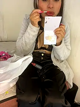 Snapshot of JesicaHorny69 chatting on 10-11-25, 02:26 JesicaHorny69 online show from 10-11-25, 02:26