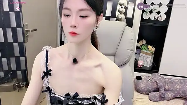 Yueyue-MM online show from 06-17-26, 03:20