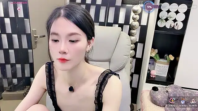 Yueyue-MM online show from 06-21-26, 02:30