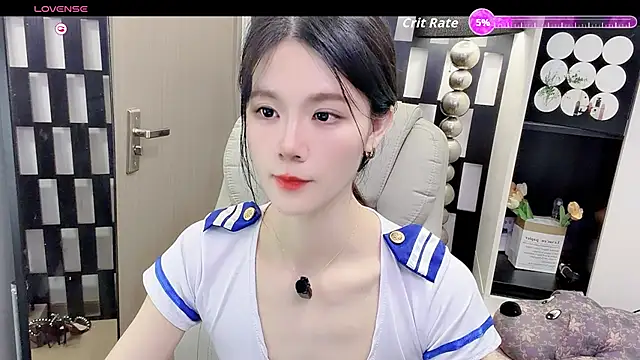 Snapshot of Yueyue-MM chatting on 07-06-26, 03:03 Yueyue-MM online show from 07-06-26, 03:03
