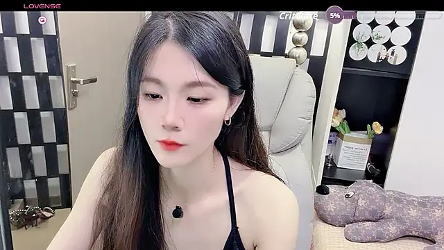 Snapshot of Yueyue-MM chatting on 07-08-26, 02:54 Yueyue-MM online show from 07-08-26, 02:54
