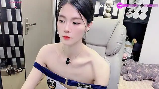 Snapshot of Yueyue-MM chatting on 07-28-26, 02:24 Yueyue-MM online show from 07-28-26, 02:24