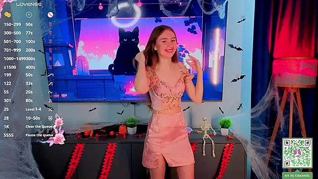 ElfredaTupy online show from 11-04-25, 06:12