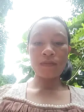 Snapshot of simi-lucy chatting on 10-03-25, 01:02 simi-lucy online show from 10-03-25, 01:02