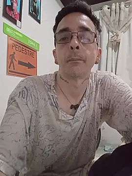 dinho carioca online show from 11-30-25, 03:27