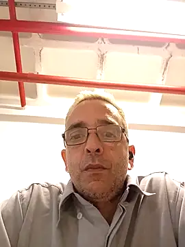 Snapshot of dinho_carioca chatting on 03-18-26, 12:52 dinho carioca online show from 03-18-26, 12:52