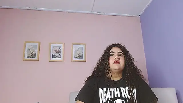 lourdes moon22 online show from 09-09-25, 12:37