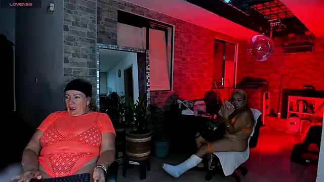  SARAI DUPONT online show from 06-20-26, 11:07