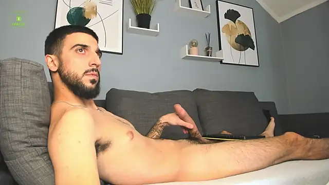 Snapshot of Zeyn_Edwards chatting on 10-01-25, 04:24 Zeyn Edwards online show from 10-01-25, 04:24