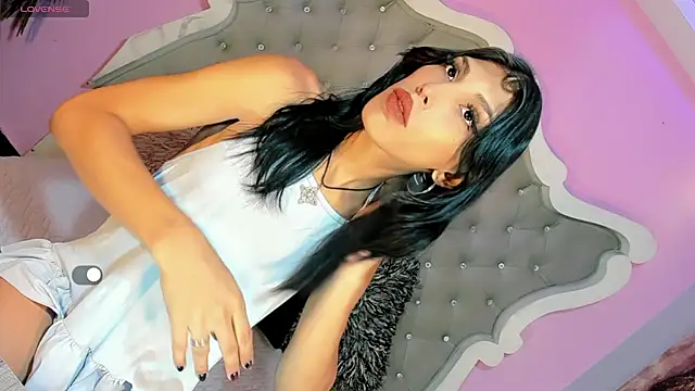 Honey Moontsts online show from 05-13-26, 11:51