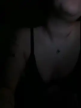 Snapshot of napoletanacagna chatting on 02-23-26, 11:35 napoletanacagna online show from 02-23-26, 11:35