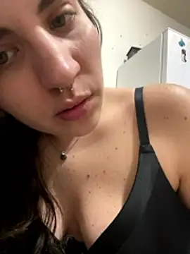 Snapshot of napoletanacagna chatting on 03-01-26, 05:59 napoletanacagna online show from 03-01-26, 05:59