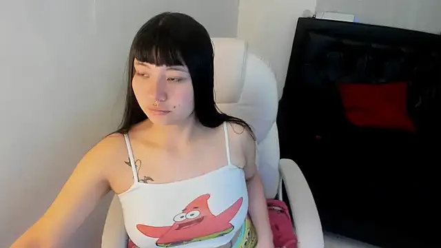 Zulema R1 online show from 11-28-25, 02:47