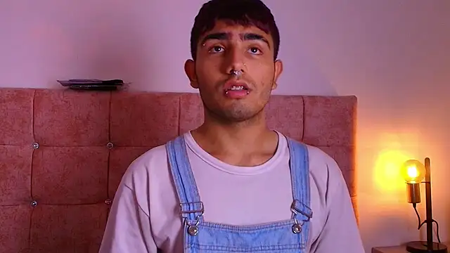 Snapshot of Ares_Alpha chatting on 10-10-25, 07:46 Ares Alpha online show from 10-10-25, 07:46