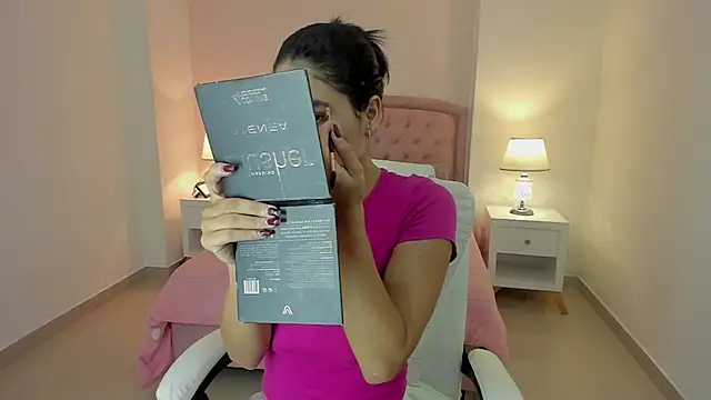 Snapshot of Scarlett_12 chatting on 03-09-26, 12:20 Scarlett 12 online show from 03-09-26, 12:20