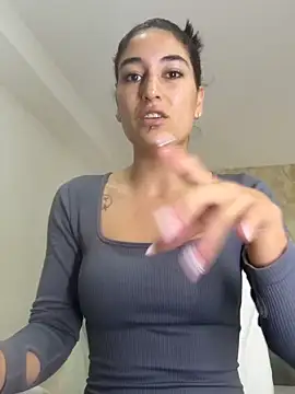 Snapshot of Scarlett_12 chatting on 03-19-26, 09:13 Scarlett 12 online show from 03-19-26, 09:13