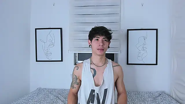 ArthurKross online show from 09-24-25, 05:22