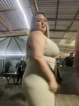 bruna438 online show from 09-28-25, 03:12