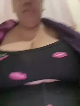 bruna438 online show from 04-30-26, 10:32