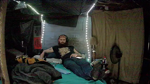 Snapshot of Cowboy815 chatting on 11-22-25, 03:05 Cowboy815 online show from 11-22-25, 03:05