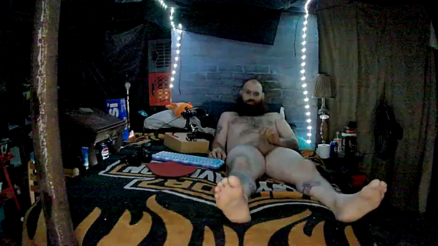 Snapshot of Cowboy815 chatting on 11-27-25, 06:15 Cowboy815 online show from 11-27-25, 06:15