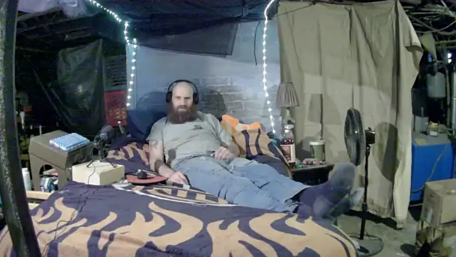 Snapshot of Cowboy815 chatting on 12-03-25, 07:56 Cowboy815 online show from 12-03-25, 07:56