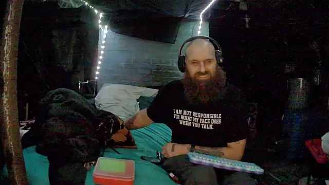 Snapshot of Cowboy815 chatting on 12-21-25, 02:30 Cowboy815 online show from 12-21-25, 02:30