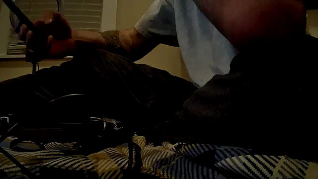 Snapshot of Cowboy815 chatting on 02-23-26, 04:21 Cowboy815 online show from 02-23-26, 04:21