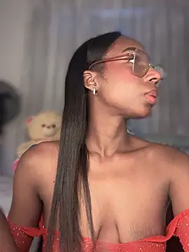 Snapshot of AmyRoss_1 chatting on 10-20-25, 06:41 AmyRoss 1 online show from 10-20-25, 06:41