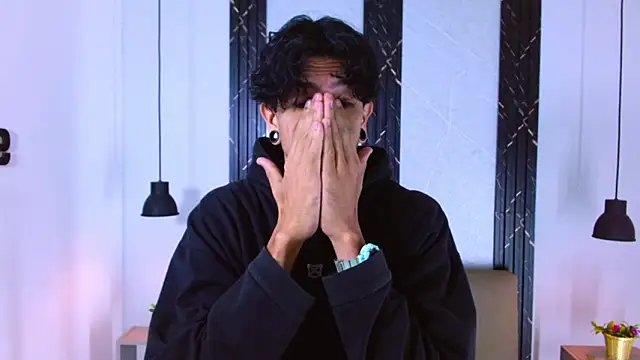 Franvill Trato online show from 09-26-25, 07:18