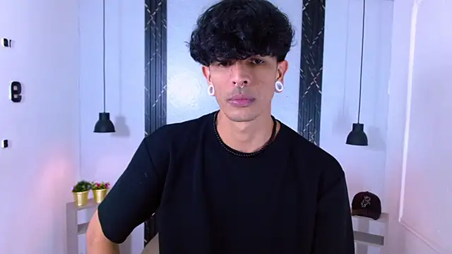 Franvill Trato online show from 10-02-25, 07:21